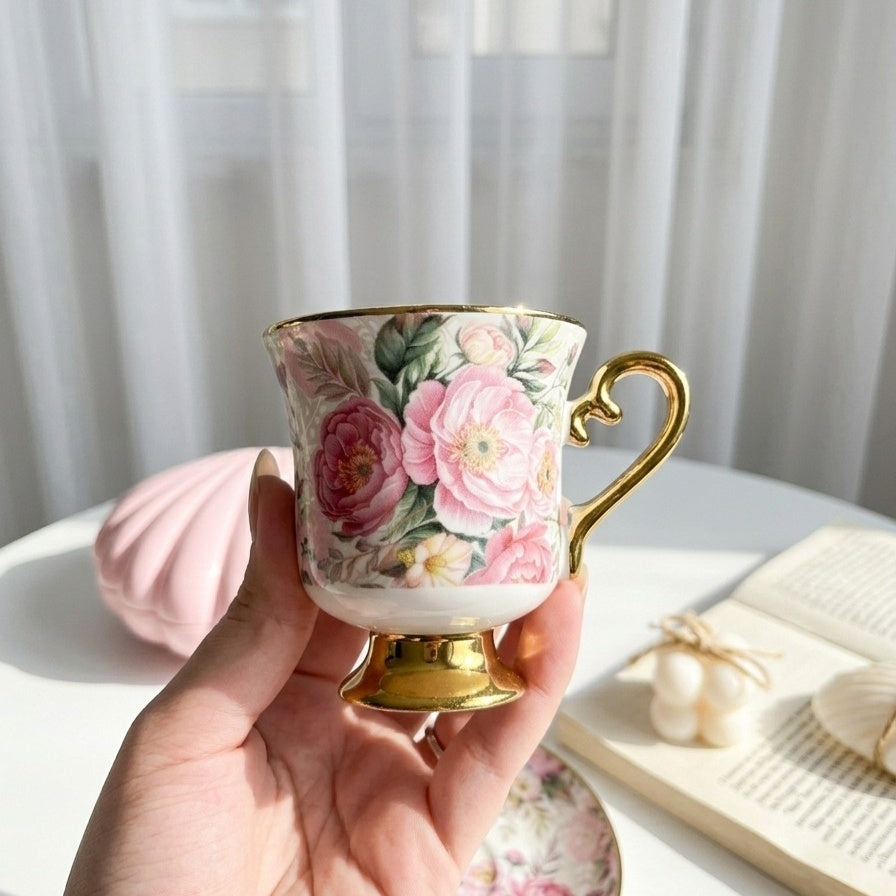 Fluffy Flora Cup