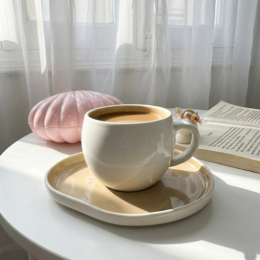 Beige Cozy Cup (one piece)
