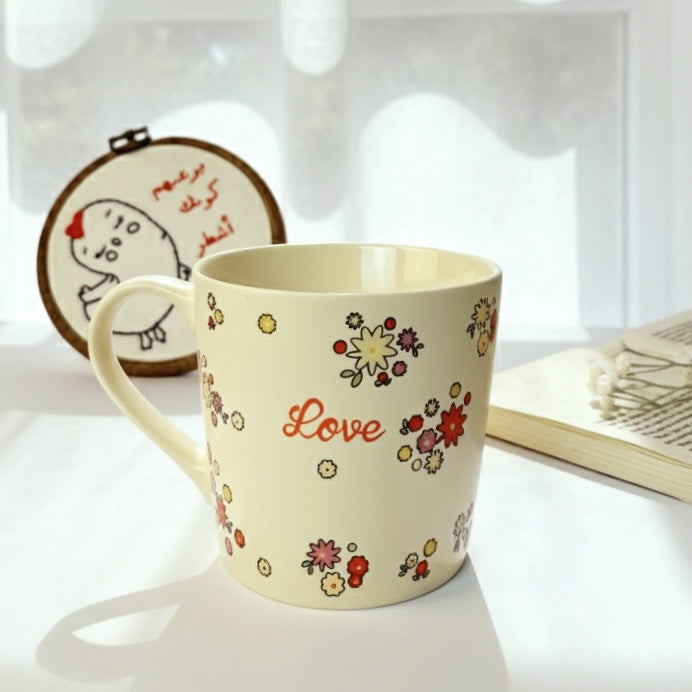 Beigy Flowery Mug
