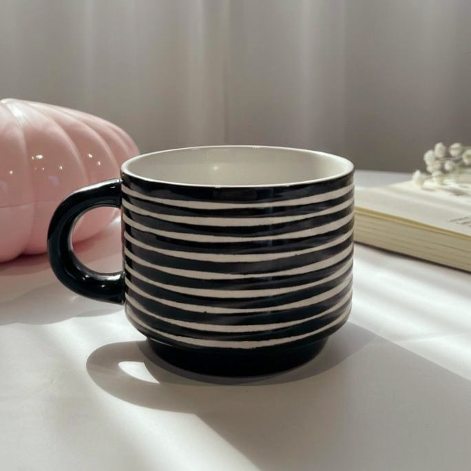 Mono Art Mug