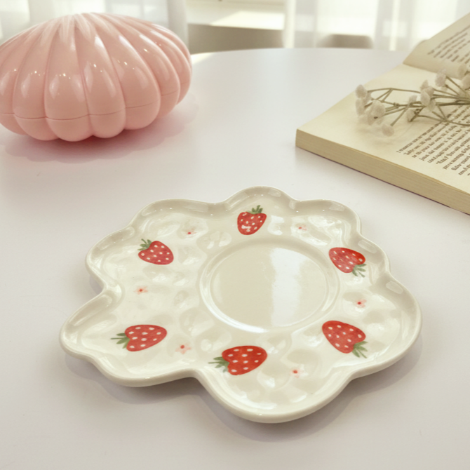 Strawberry Flowery Cup