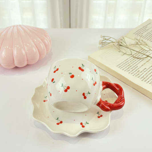 Amour Cherry Cup