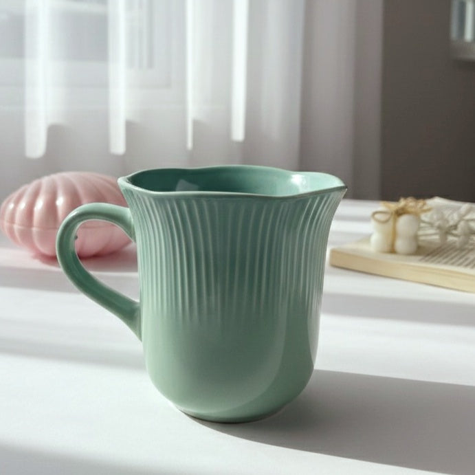 Tulip-Shaped Mug