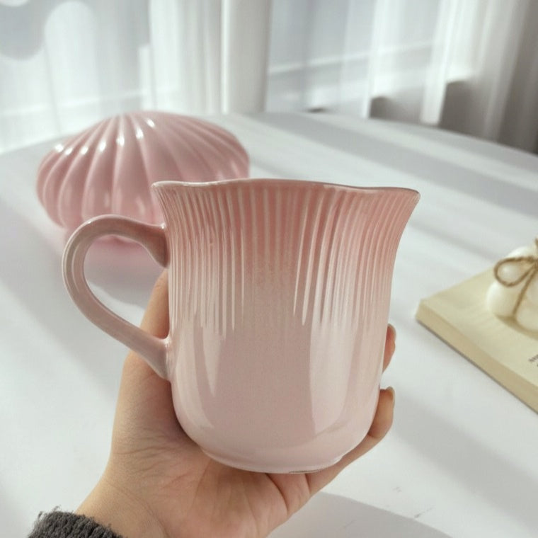 Tulip-Shaped Mug