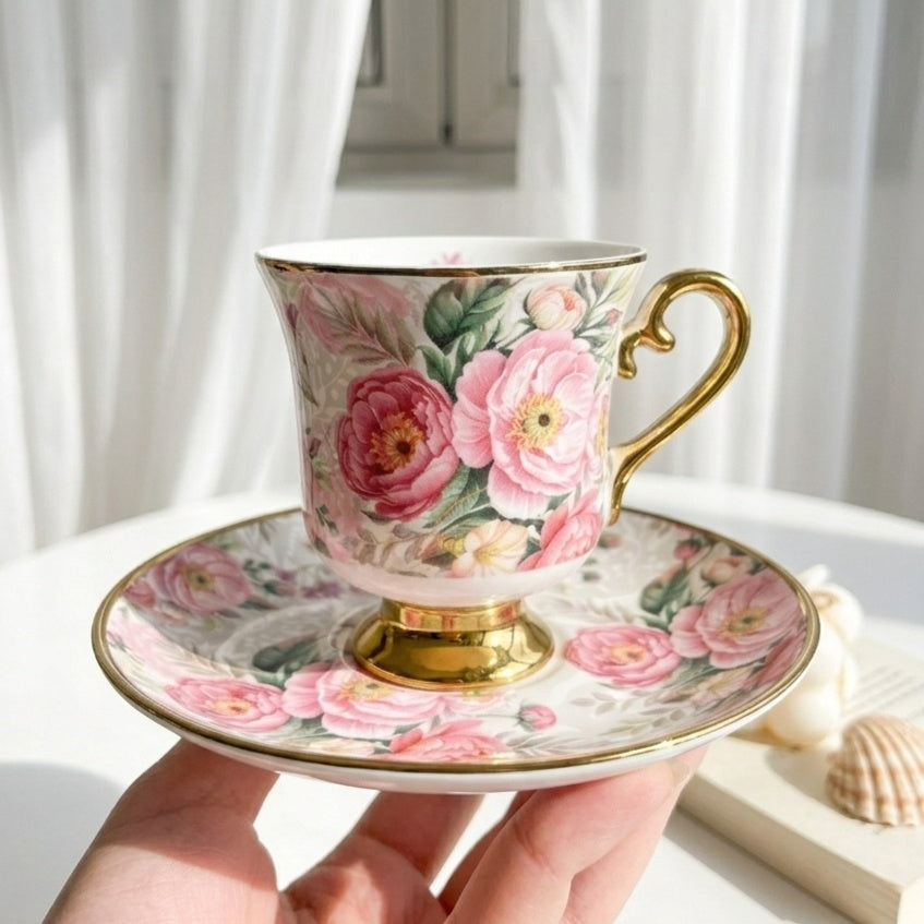 Fluffy Flora Cup