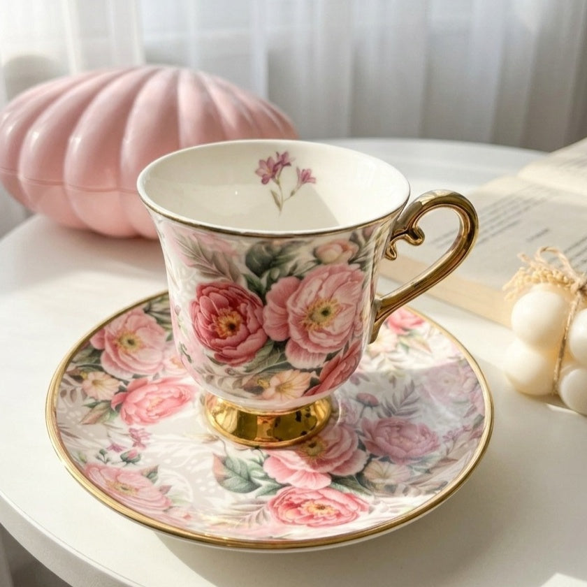 Fluffy Flora Cup