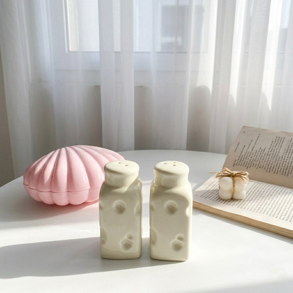 Cheese Hole Shaker Set