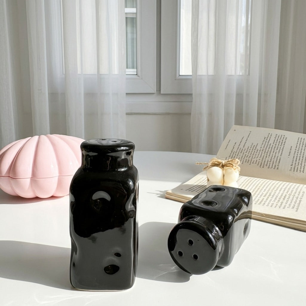 Cheese Hole Shaker Set