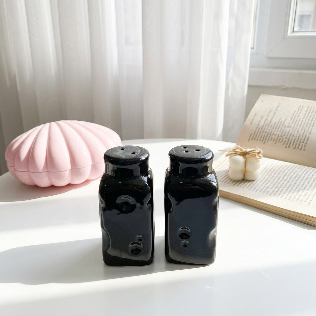 Cheese Hole Shaker Set