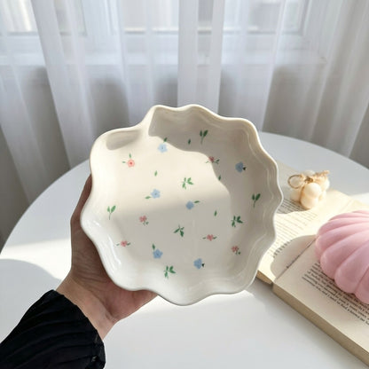 Blue Bloom Twisted Cup