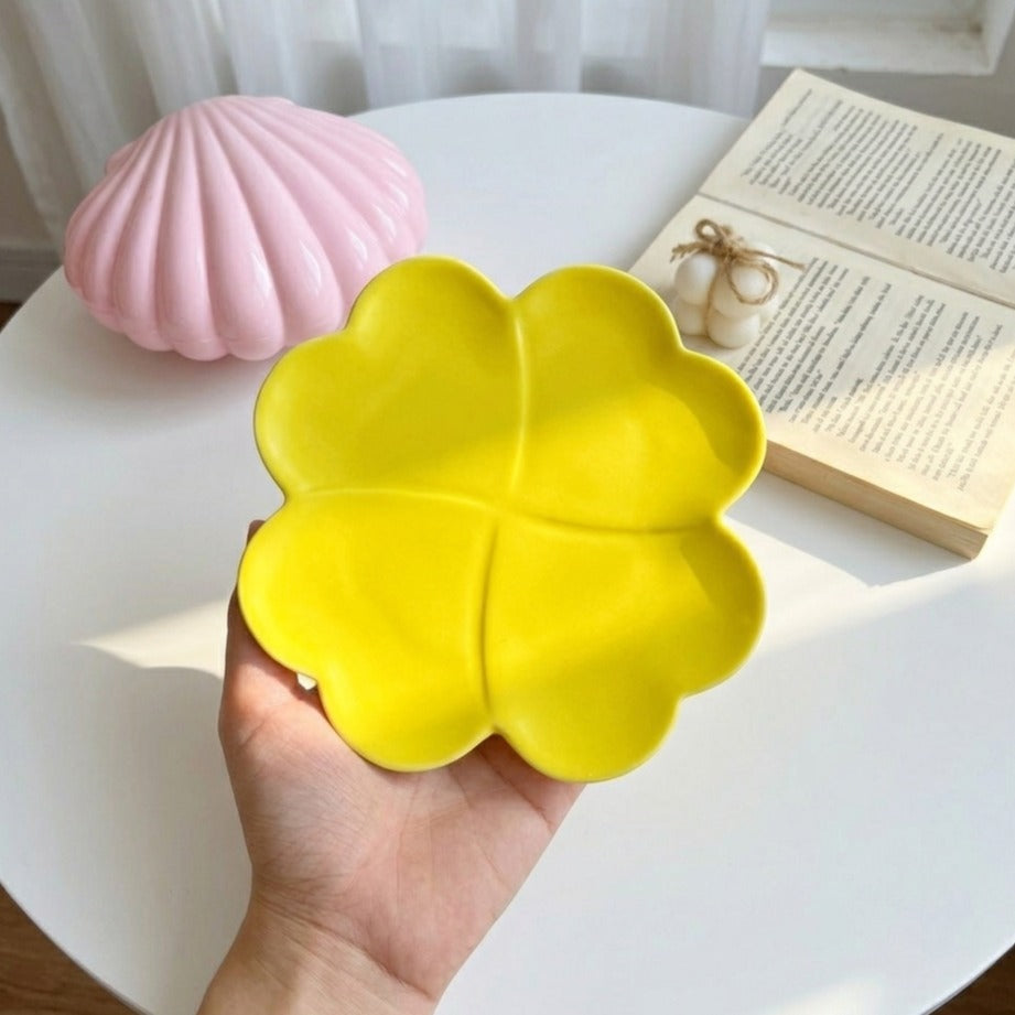 Clover Leaf Cup