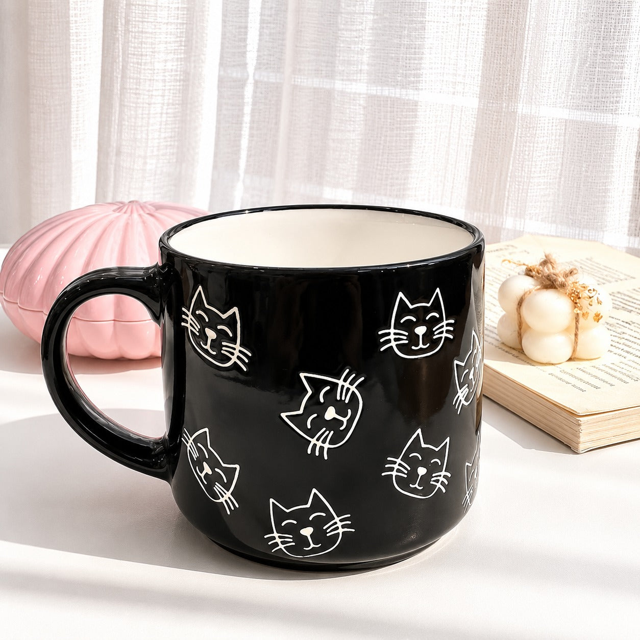 Black Catty Mug