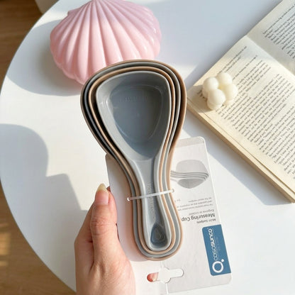 Cozy Measuring Set